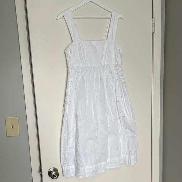 Banana Republic Dresses & Skirts - Banana Republic White Eyelet Dress Size 8